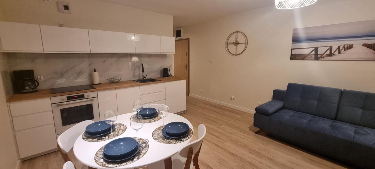 Apartament Osiem Gwiazdek Дзивновек Екстериор снимка
