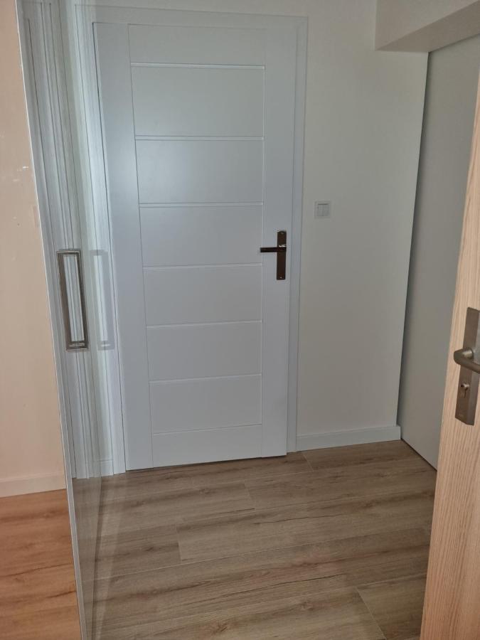 Apartament Osiem Gwiazdek Дзивновек Екстериор снимка